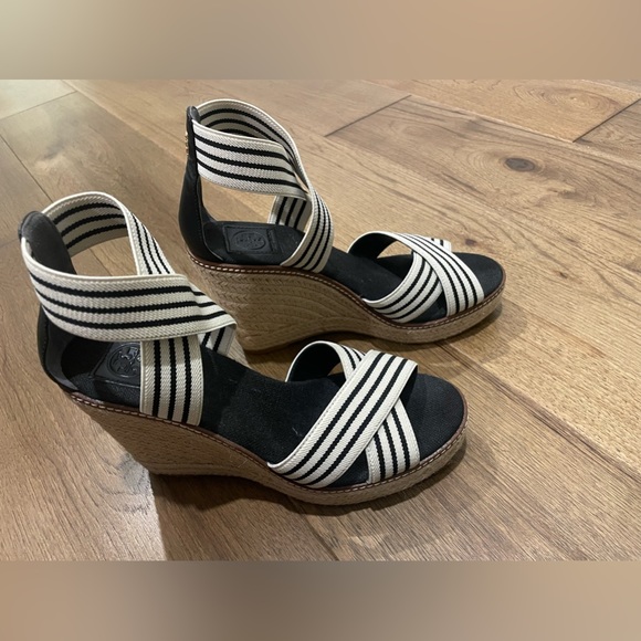 Tory Burch platform sandals - Picture 5 of 12